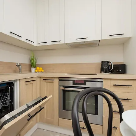 Apartamento Charming Marszalkowska In The Centre Of By Renters Varsóvia