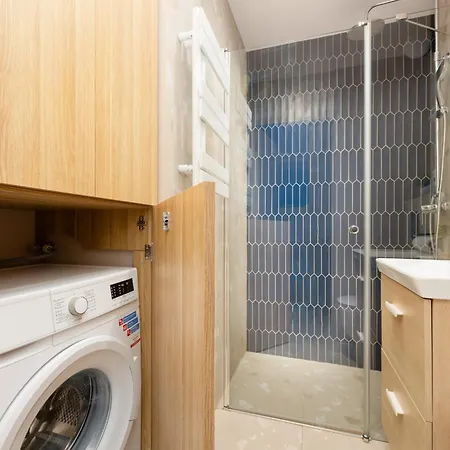 Charming Marszalkowska In The Centre Of By Renters *