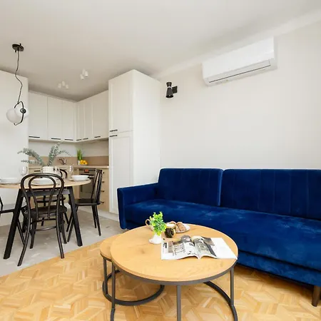 Charming Marszalkowska In The Centre Of By Renters * Варшава